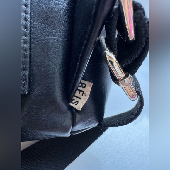 BÉIS The Backpack Diaper Bag – Black – Multi-Function Baby & Travel Backpack - Picture 11 of 16